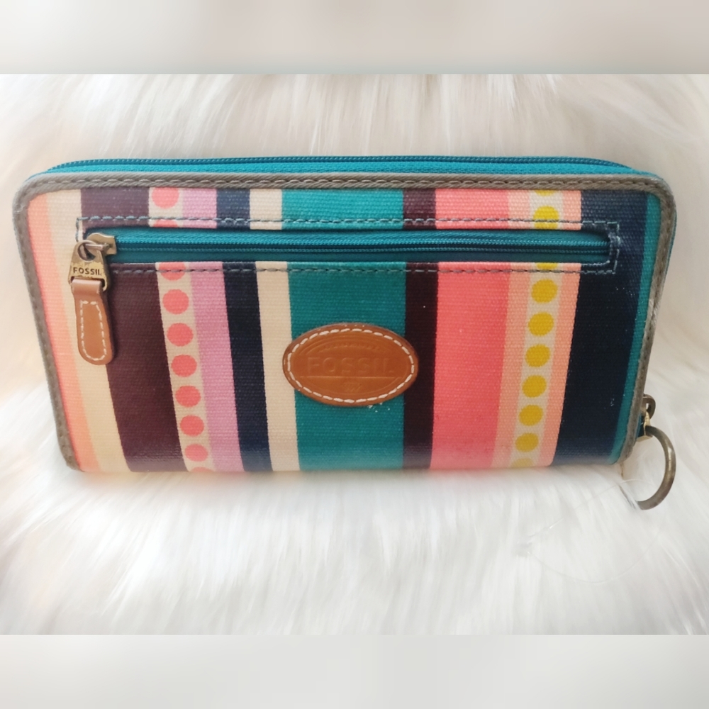 Fossil wallet